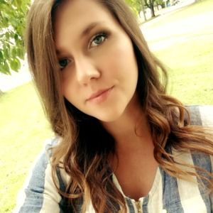 Meet your Posher, Delaine